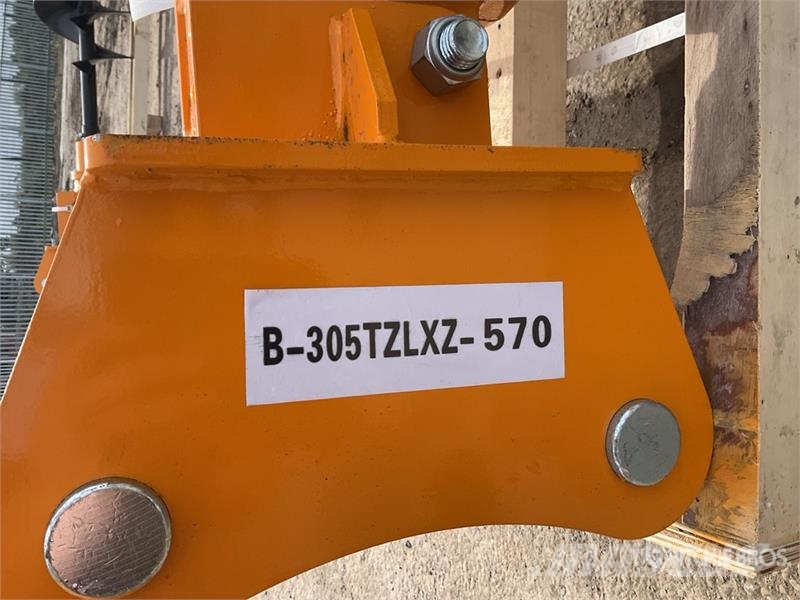  GIYI Cat 305 Excavator Auger (Unused) Fúrók