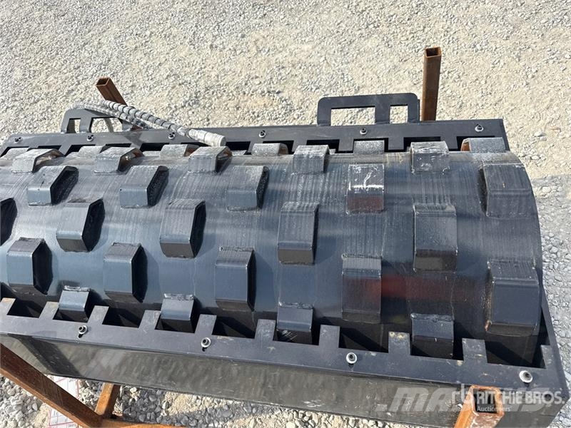 GIYI CW70 Skid Steer Compaction Wheel (Unused) Maszyny budowlane - Inne