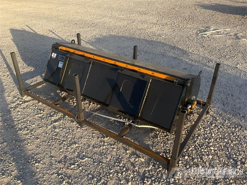  GIYI GY-BS72 Skid Steer Sweeper (Unused) Cepillos