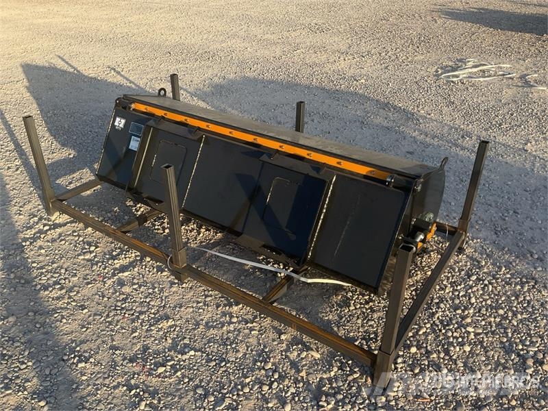  GIYI GY-BS72 Skid Steer Sweeper (Unused) Cepillos