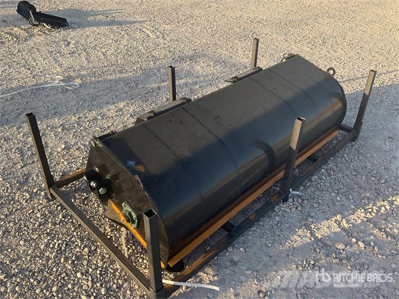  GIYI GY-BS72 Skid Steer Sweeper (Unused) Cepillos