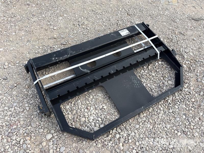 GIYI GY-FR47 Dingo Skid Steer Forks (Unused) Horquillas