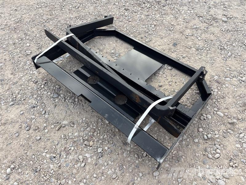 GIYI GY-FR47 Dingo Skid Steer Forks (Unused) Gabeln