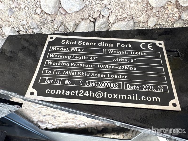 GIYI GY-FR47 Dingo Skid Steer Forks (Unused) Gabeln