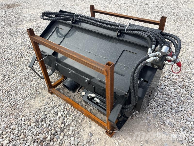  GIYI MB27 48 In Skid Steer Concrete Mixer (Unused) Polovne mešalice