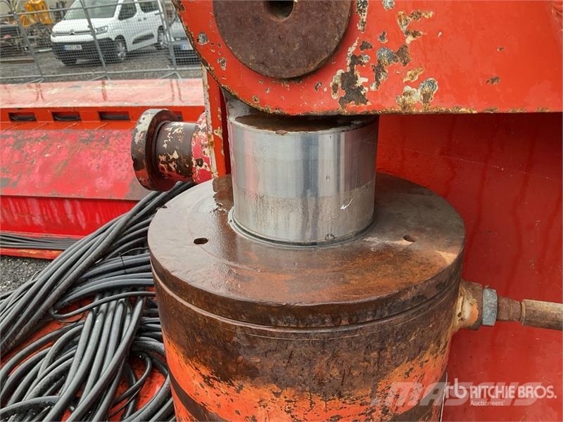 Gontrailer GL1105 Tri/A 110 Ton Step Deck Trailer Прочие прицепы