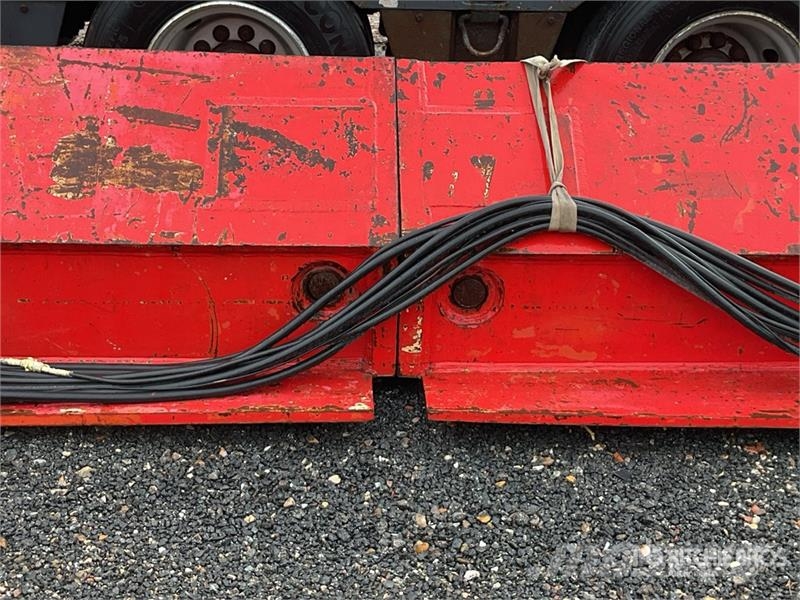 Gontrailer GL1105 Tri/A 110 Ton Step Deck Trailer Прочие прицепы