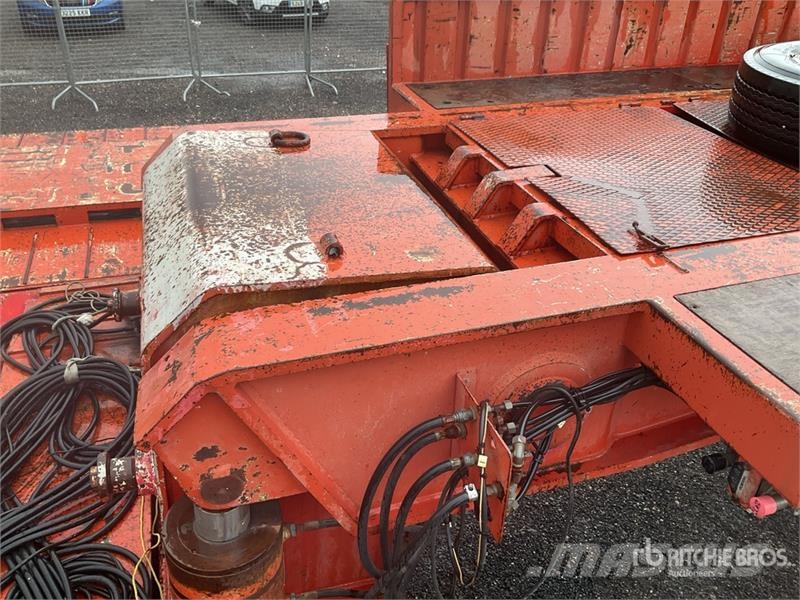 Gontrailer GL1105 Tri/A 110 Ton Step Deck Trailer Прочие прицепы