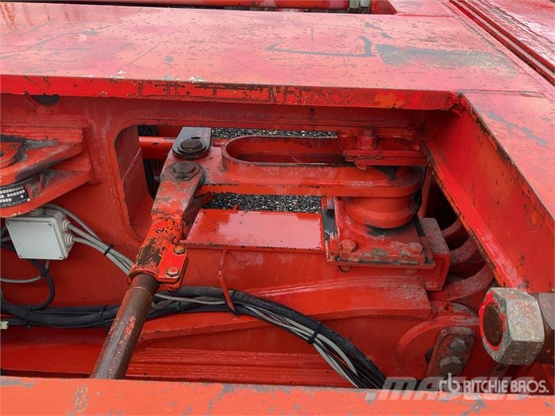 Gontrailer GL1105 Tri/A 110 Ton Step Deck Trailer Прочие прицепы