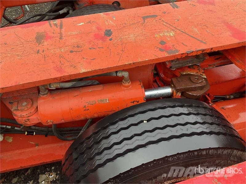 Gontrailer GL1105 Tri/A 110 Ton Step Deck Trailer Прочие прицепы