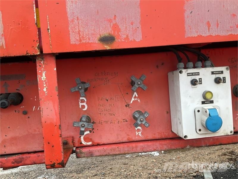 Gontrailer GL1105 Tri/A 110 Ton Step Deck Trailer Прочие прицепы