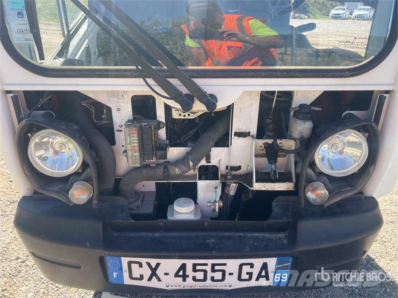Goupil G3 4x2 Camionnette Benne Electrique Utility Vehicl Haszongépek