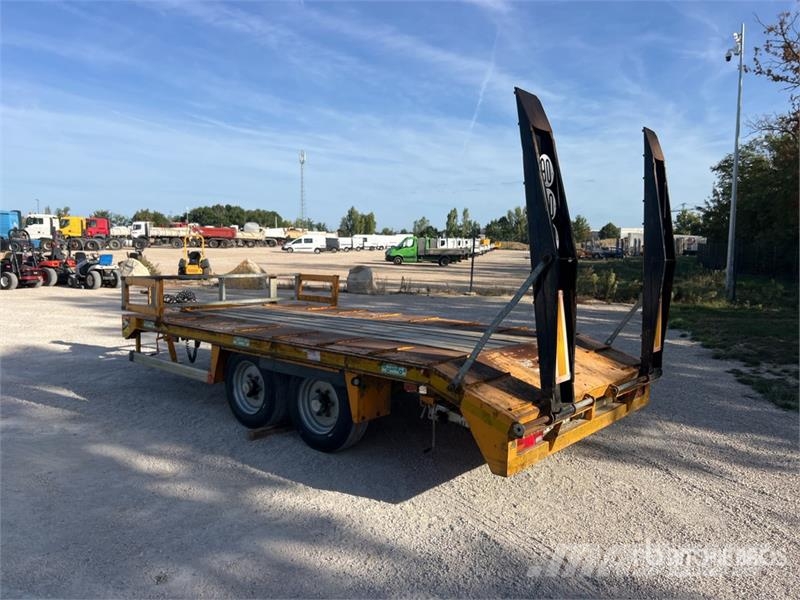 Gourdon PE80 T/A Remorque Plateau 2 Essieux Flatbed Traile Vlakke laadvloer