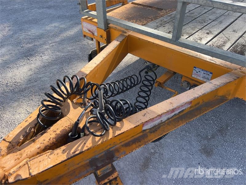 Gourdon PE80 T/A Remorque Plateau 2 Essieux Flatbed Traile Vlakke laadvloer
