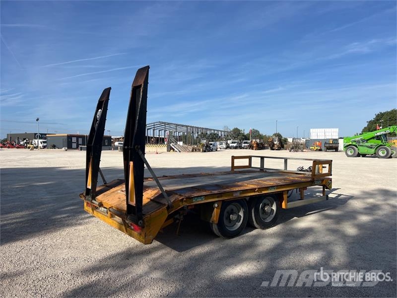 Gourdon PE80 T/A Remorque Plateau 2 Essieux Flatbed Traile Vlakke laadvloer