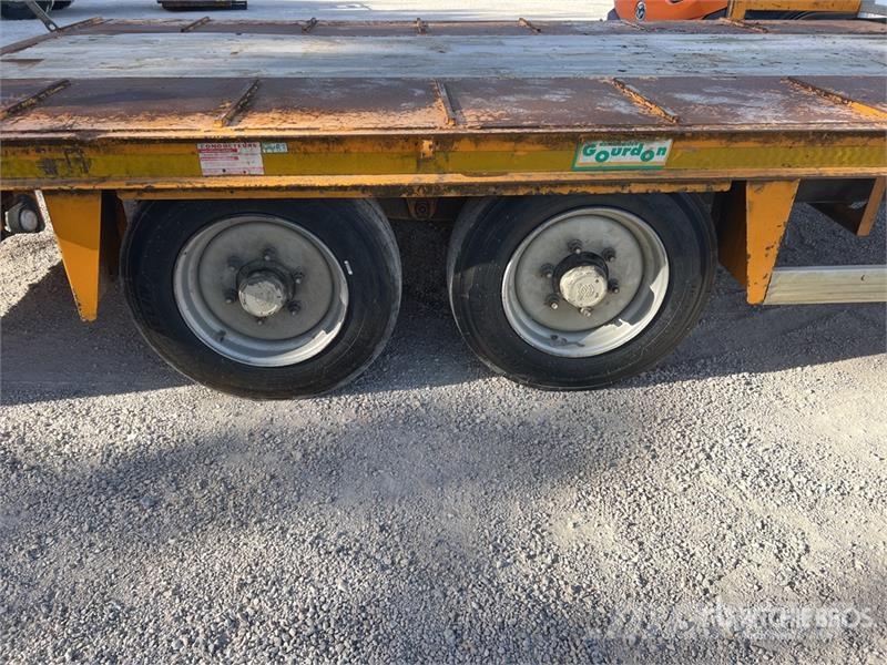 Gourdon PE80 T/A Remorque Plateau 2 Essieux Flatbed Traile Vlakke laadvloer