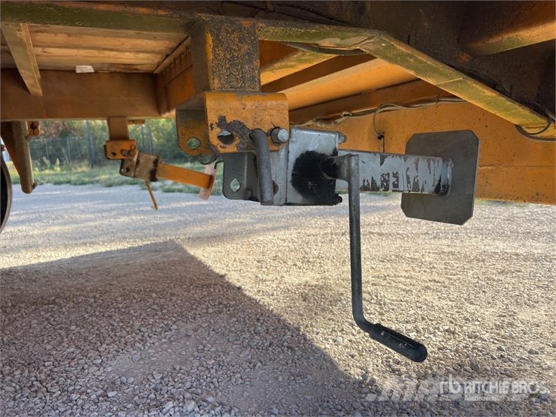 Gourdon PE80 T/A Remorque Plateau 2 Essieux Flatbed Traile Vlakke laadvloer