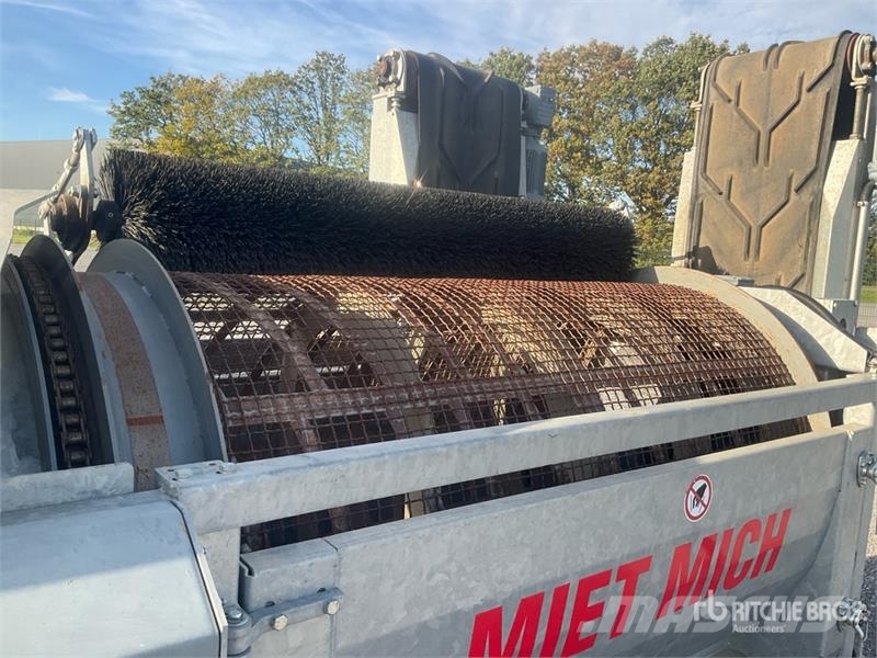 Gremac e2 Portable Electric Driven Trommel Screen Trommeln