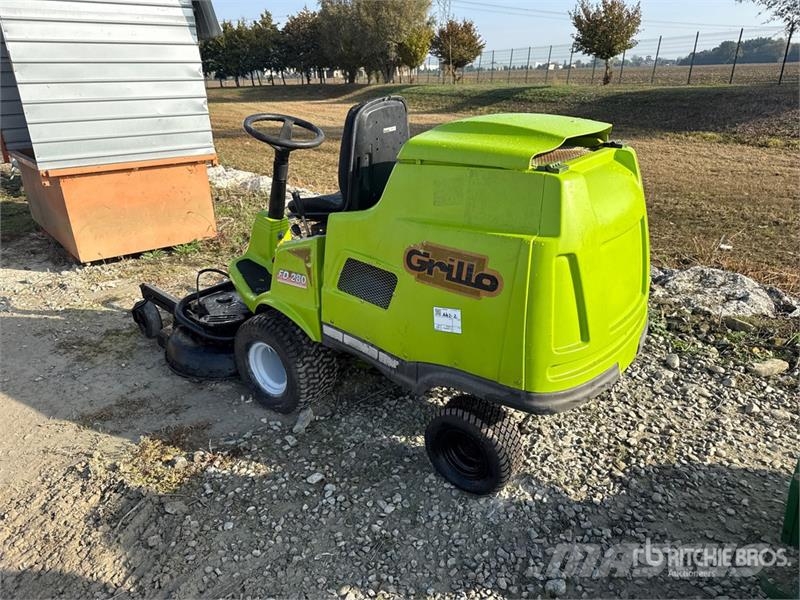 Grillo FD280 Mower Tractor (Inoperable) Micro tracteur
