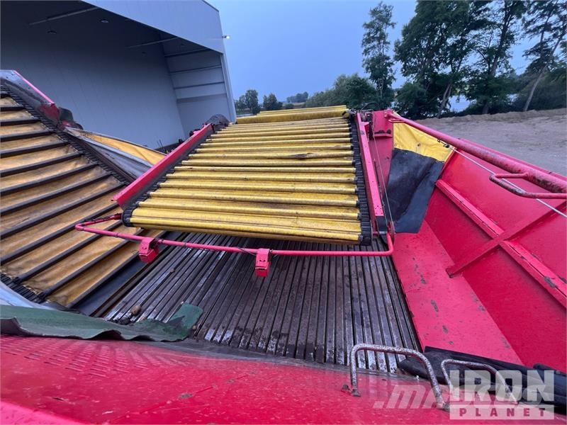Grimme Tectron 415 Self-Propelled 4 Row Potato Harvester Burgonya kombájnok és kiszedők