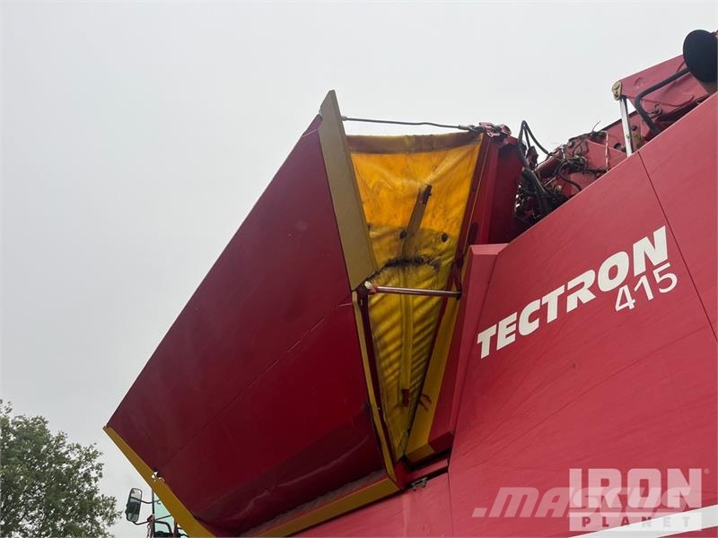 Grimme Tectron 415 Self-Propelled 4 Row Potato Harvester Burgonya kombájnok és kiszedők