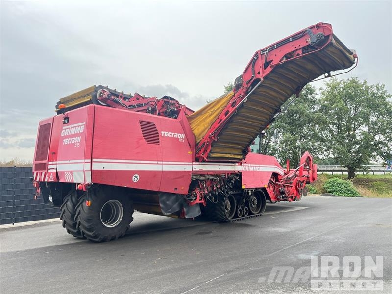 Grimme Tectron 415 Self-Propelled 4 Row Potato Harvester Burgonya kombájnok és kiszedők