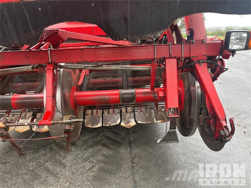 Grimme Tectron 415 Self-Propelled 4 Row Potato Harvester Burgonya kombájnok és kiszedők