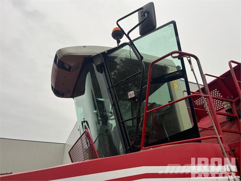Grimme Tectron 415 Self-Propelled 4 Row Potato Harvester Burgonya kombájnok és kiszedők