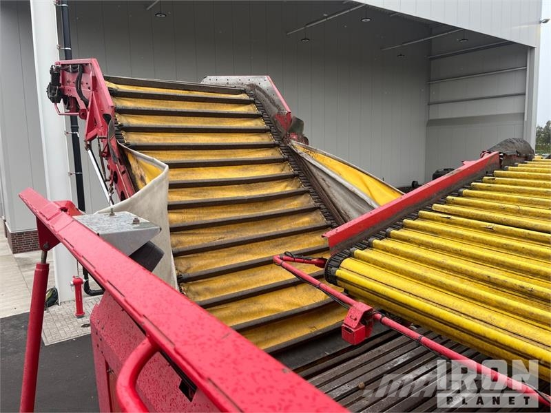 Grimme Tectron 415 Self-Propelled 4 Row Potato Harvester Burgonya kombájnok és kiszedők
