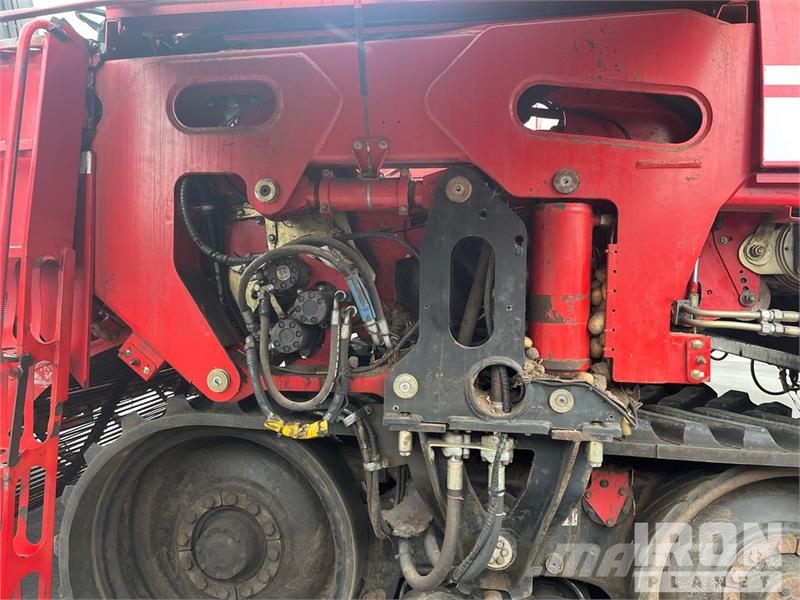 Grimme Tectron 415 Self-Propelled 4 Row Potato Harvester Burgonya kombájnok és kiszedők