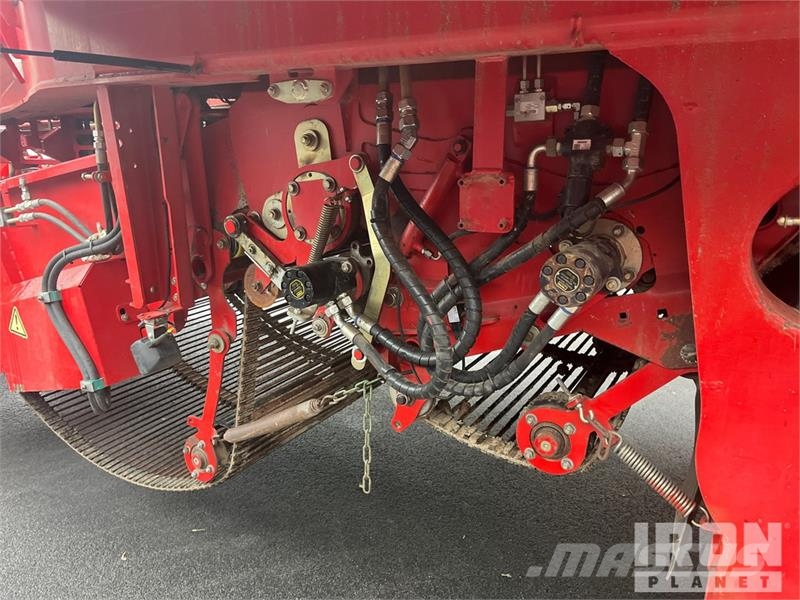 Grimme Varitron 470 MS Self-Propelled Potato Harvester Burgonya kombájnok és kiszedők