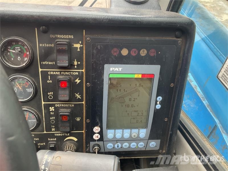 Grove RT650E Celtņi nelīdzenām virsmām