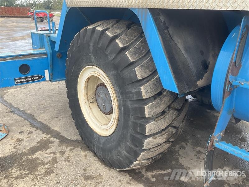 Grove RT650E Celtņi nelīdzenām virsmām