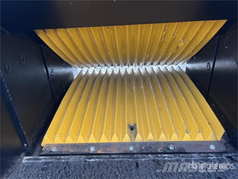 H&W BKT2034CRUSH-B 850 mm crushing bucket 34 in Excava Kašike / Korpe