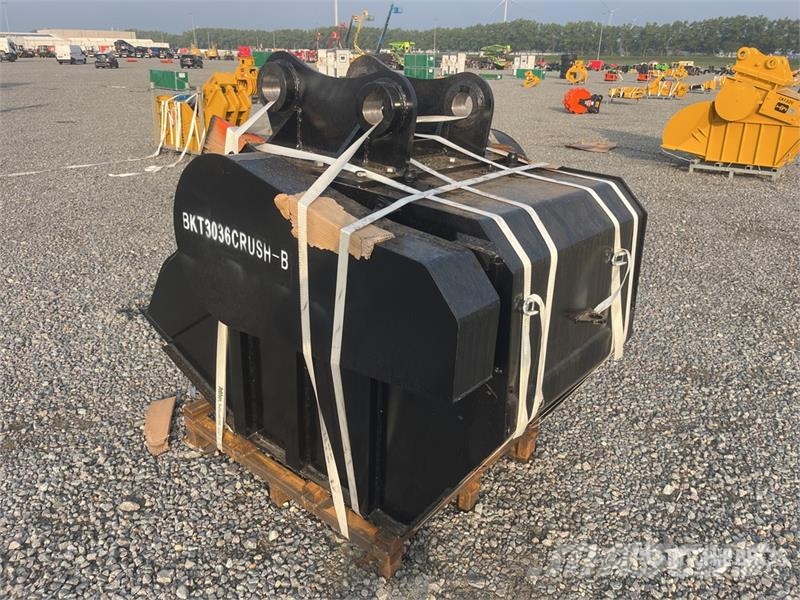 H&W BKT3036CRUSH-B 900 mm crusher bucket 36 in Excavat Muu