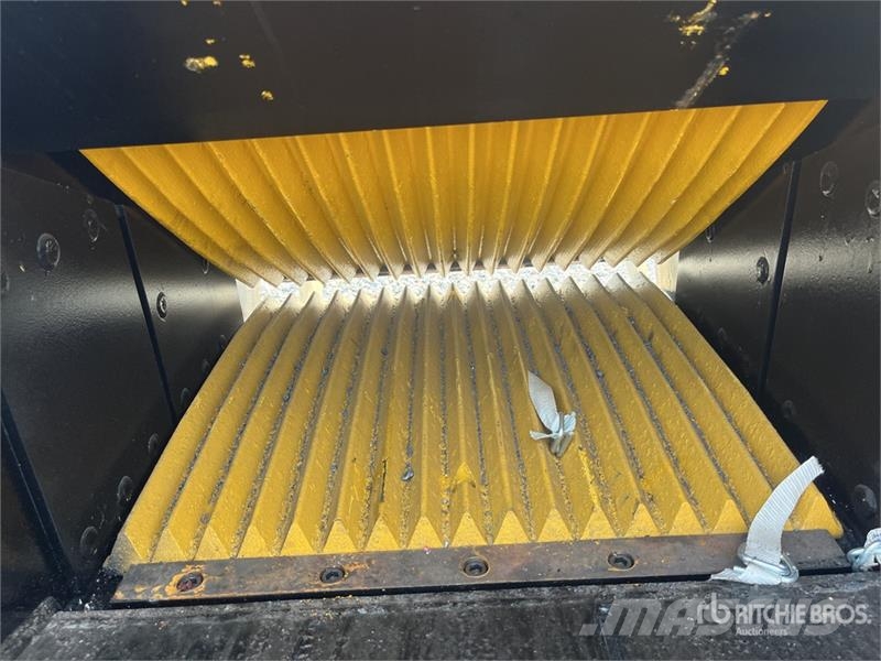 H&W BKT3036CRUSH-B 900 mm crusher bucket 36 in Excavat Muu