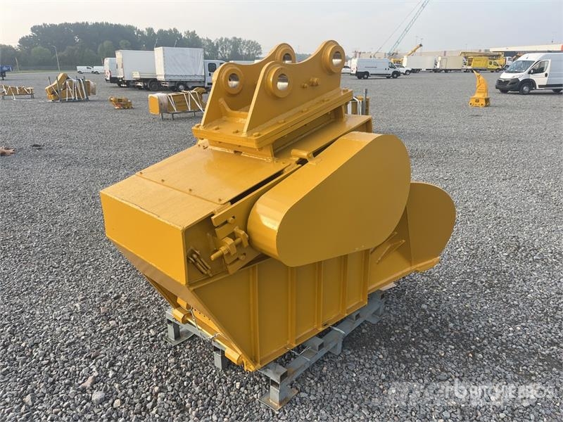 H&W BKT32034CRUSH 700 mm chrusing bucket 34 in Excavat معدات البناء - غير ذلك