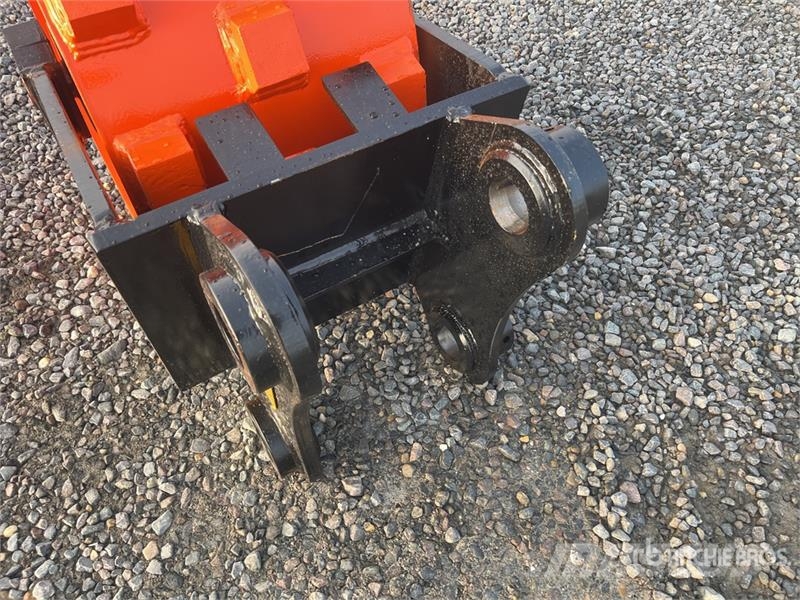 H&W CW32020 550 mm 20in Hydraulic Compaction Excavator دلاء