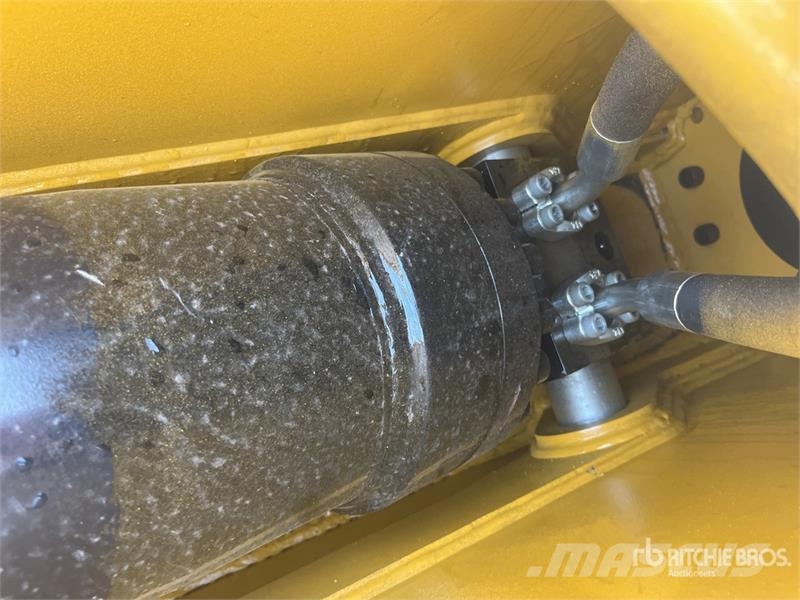 H&W Titan Series HWT150RT Rotating Demolition Shear (U Cisailles