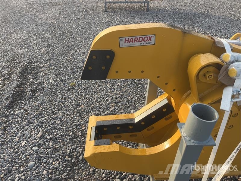 H&W Titan Series HWT280RT Rotating Demolition Shear (U مقصات هيدروليكية
