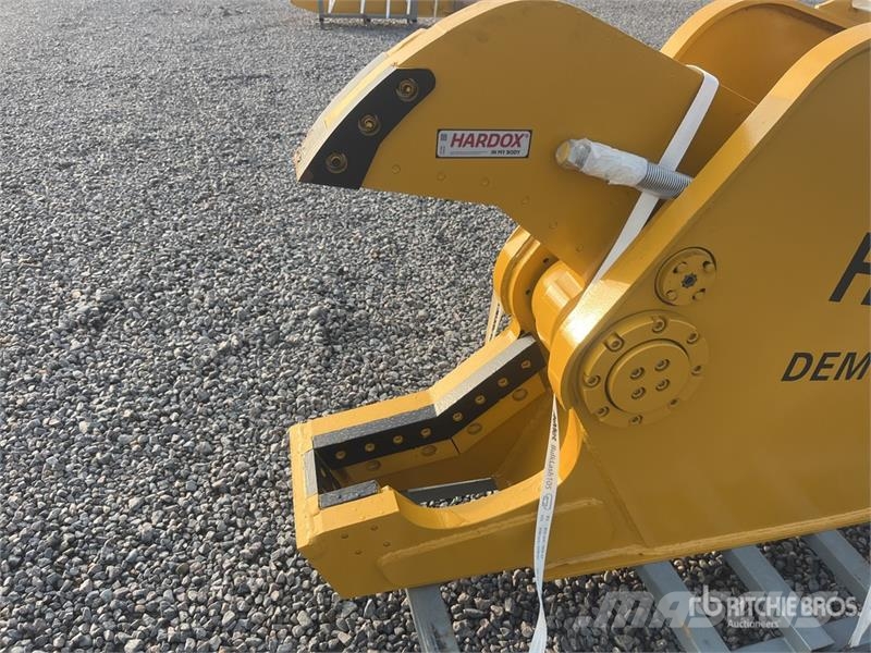 H&W Titan Series HWT380RT Rotating Demolition Shear (U مقصات هيدروليكية