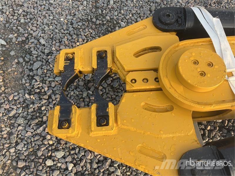 H&W Titan Series HWTCC150 Rotating Concrete Crusher (U جراشات البناء