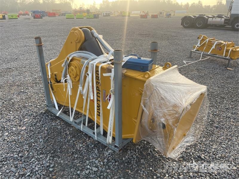 H&W Titan Series HWTDP380 Rotating Demolition Pulveriz جراشات البناء