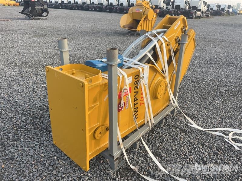 H&W Titan Series HWTPV280 Rotating Demolition Pulveriz جراشات البناء