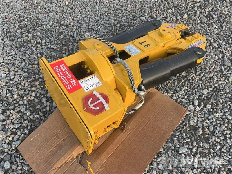 H&W Titan Series HWTPV80 Rotating Concrete Crusher (Un Trituradoras