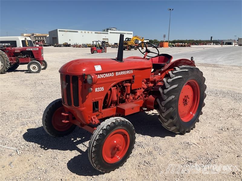 Habomg-Barreiros R335 2WD Antique Tractor (Inopera Traktorok