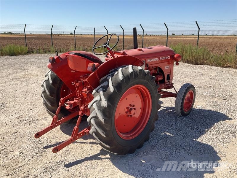 Habomg-Barreiros R335 2WD Antique Tractor (Inopera Traktorok