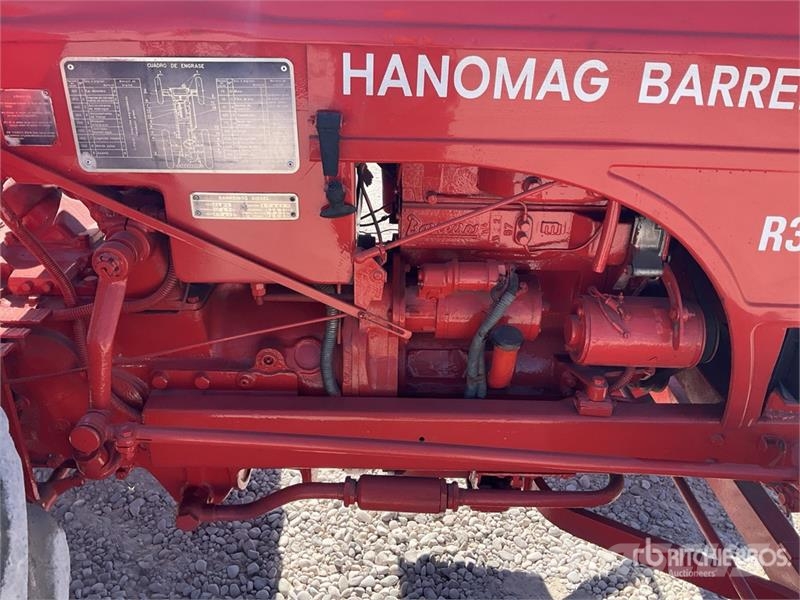 Habomg-Barreiros R335 2WD Antique Tractor (Inopera Traktorok