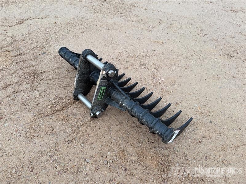  Haener HBR1200-P45A 1200 mm Lifting Excavator Rake مكابس وميبسات التبن
