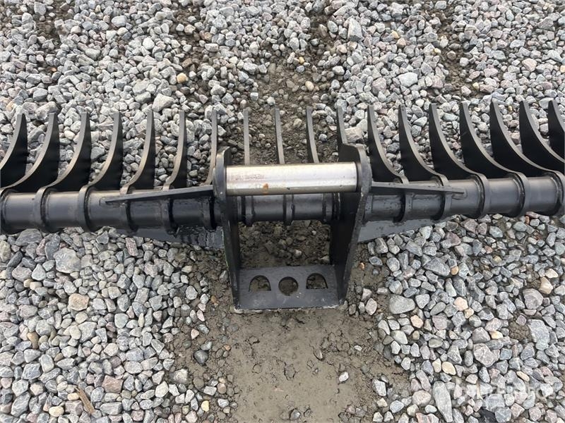 Haener HBR1600-MS03 Q/C Lifting Excavator Rake (Un مكابس وميبسات التبن